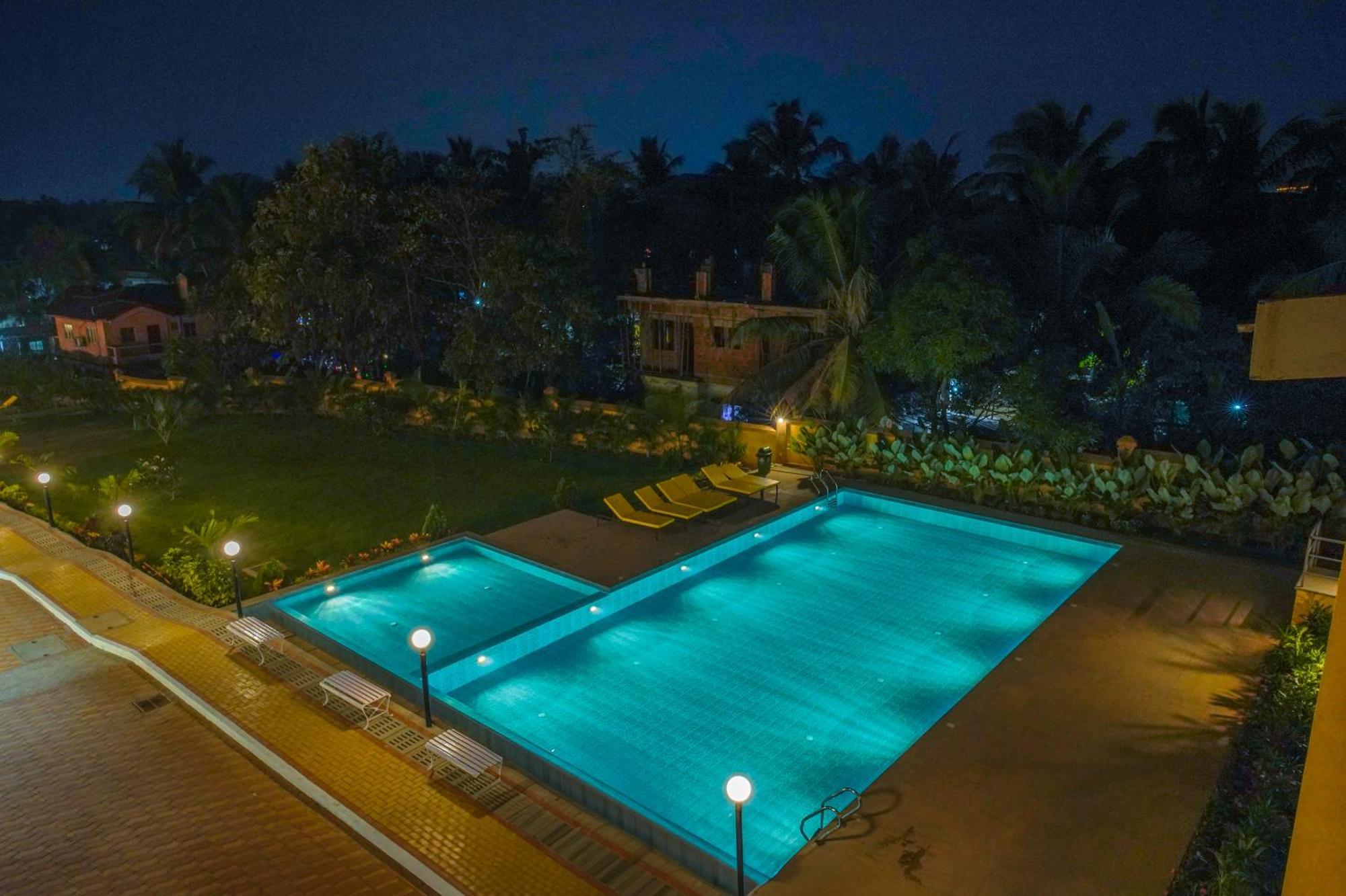 Alaya 2 Bhk With Balcony & Lift - Veera Marina *