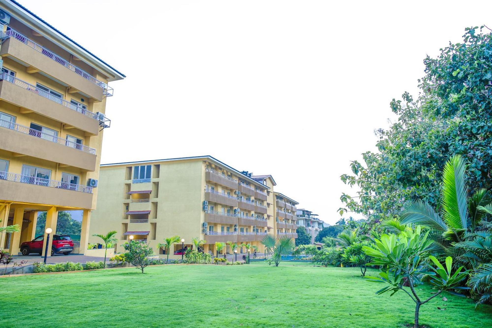 Alaya 2 Bhk With Balcony & Lift - Veera Marina *