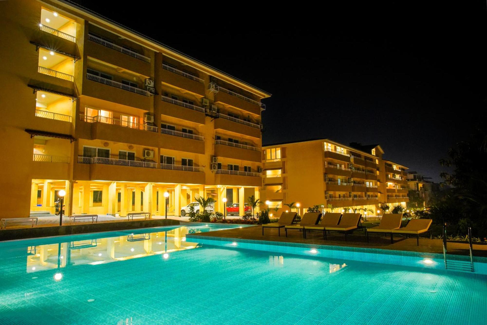 Alaya 2 Bhk With Balcony & Lift - Veera Marina * Candolim