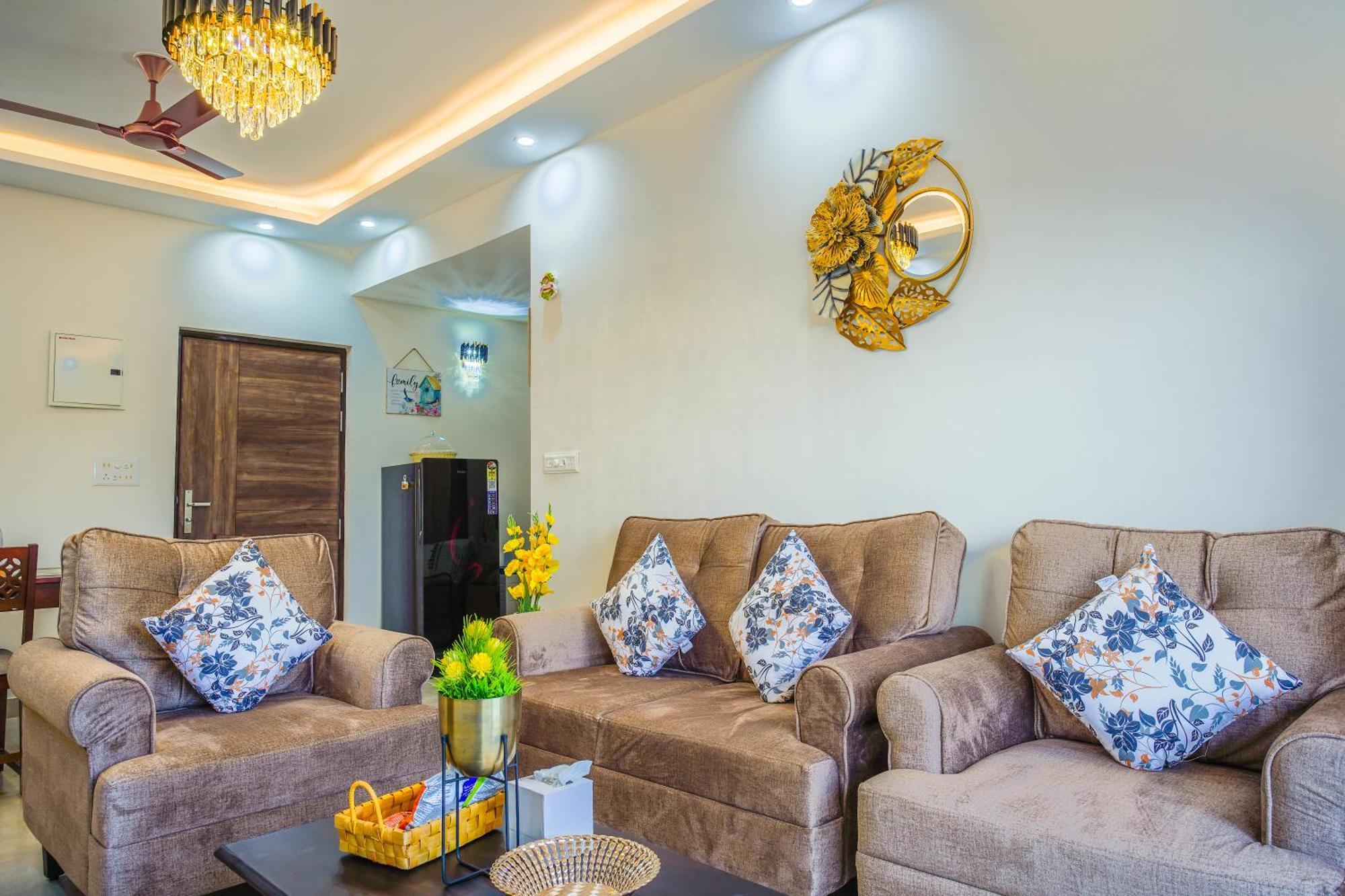 Alaya 2 Bhk With Balcony & Lift - Veera Marina * Candolim