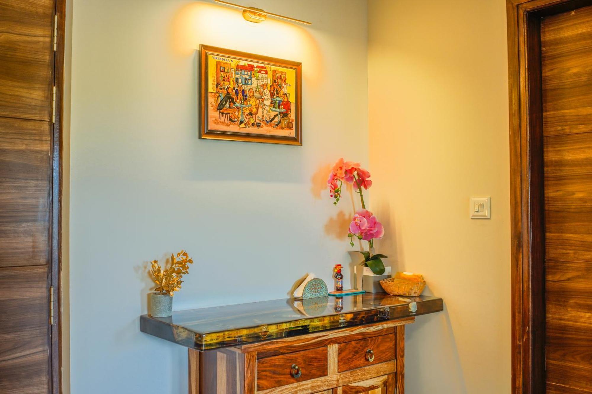 Alaya 2 Bhk With Balcony & Lift - Veera Marina *