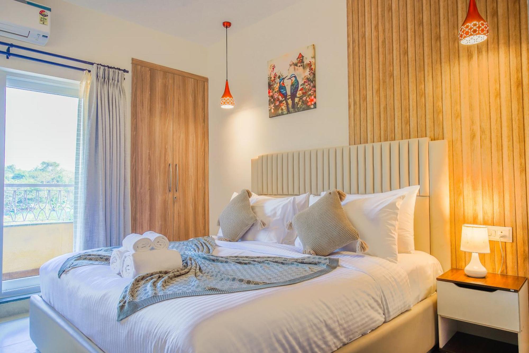 Alaya 2 Bhk With Balcony & Lift - Veera Marina