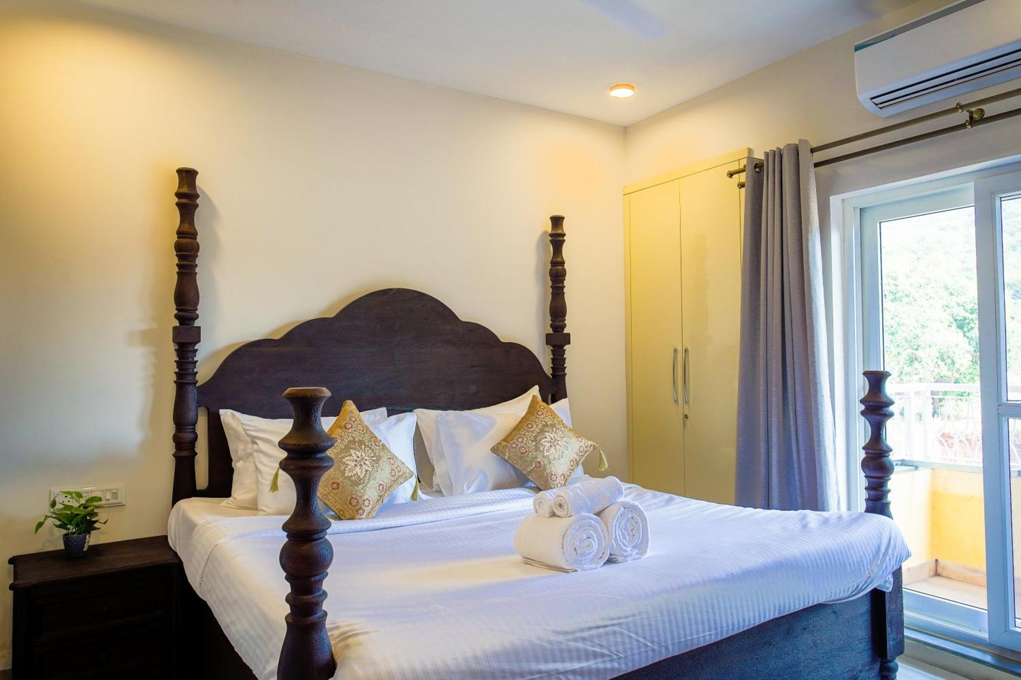 Apartment Alaya 2 Bhk With Balcony & Lift - Veera Marina *